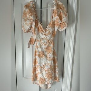 Floral Puff-Sleeve Mini Dress in Peach and White